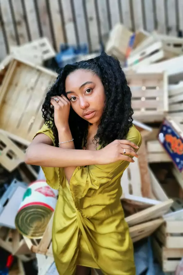 headshot of Paris Crossley