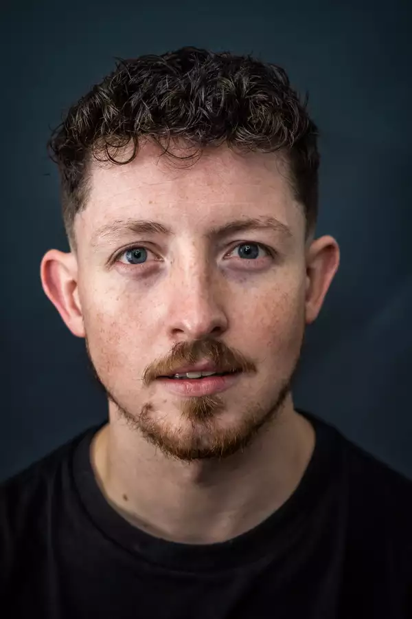 headshot of Ian Harris