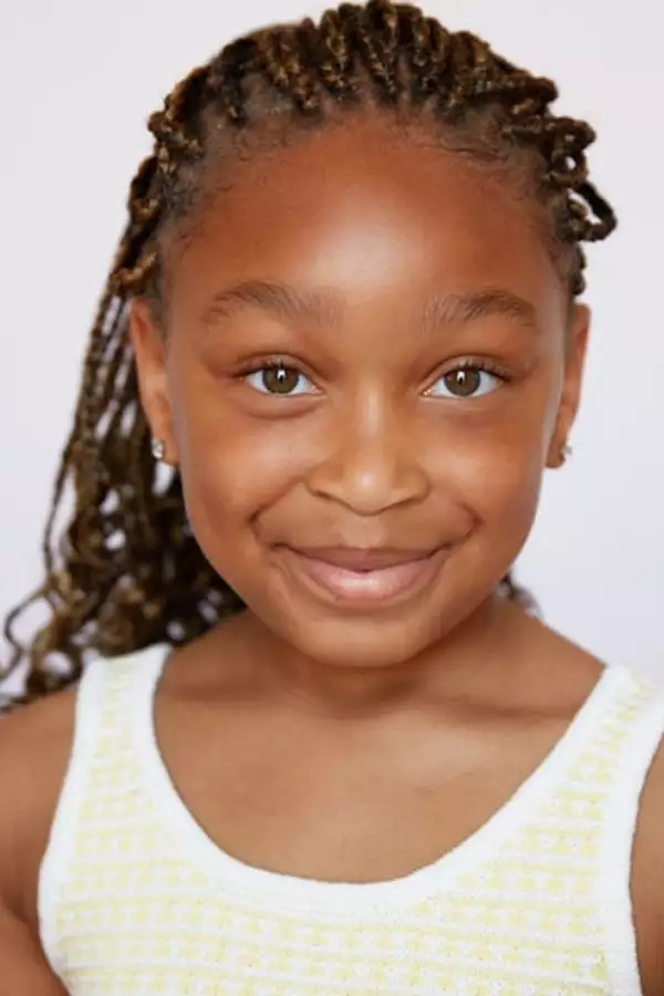 Headshot of Renee Row