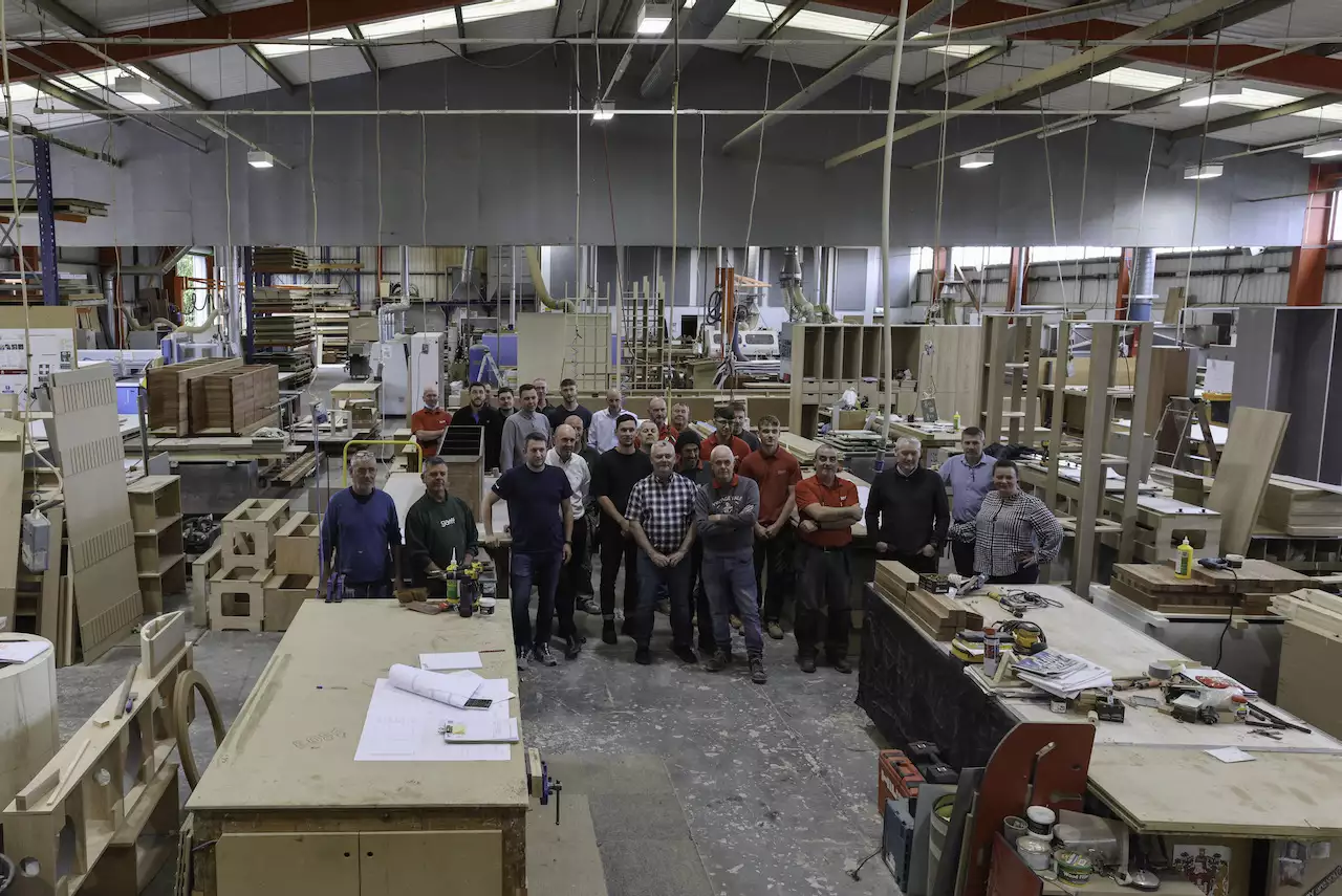 Photo of workers from Gariff