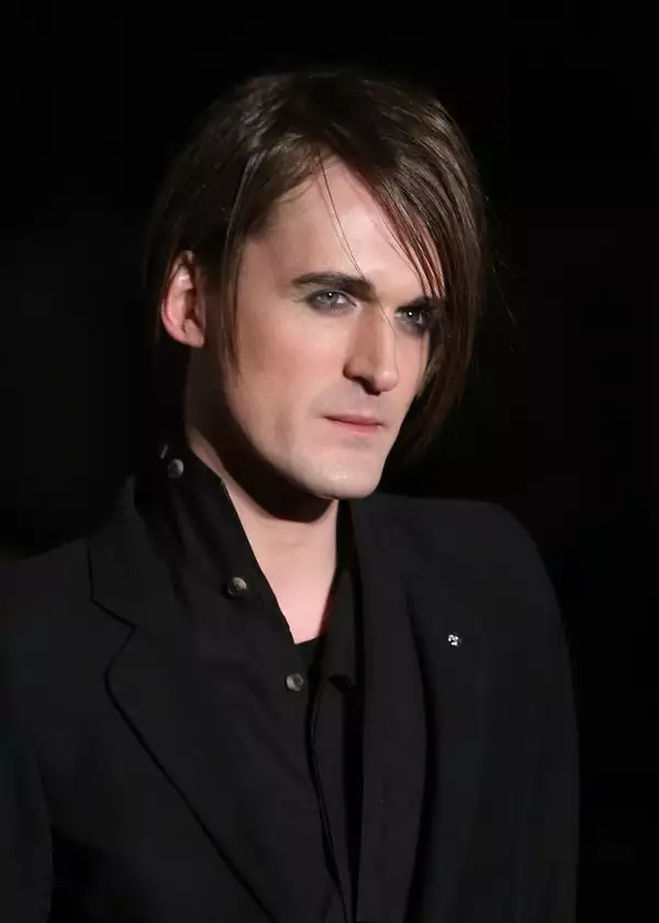 Headshot of Gareth Pugh